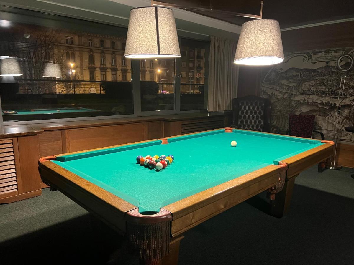 Luxury Apartment Dunapest With Spa And Pool Budapest Bagian luar foto